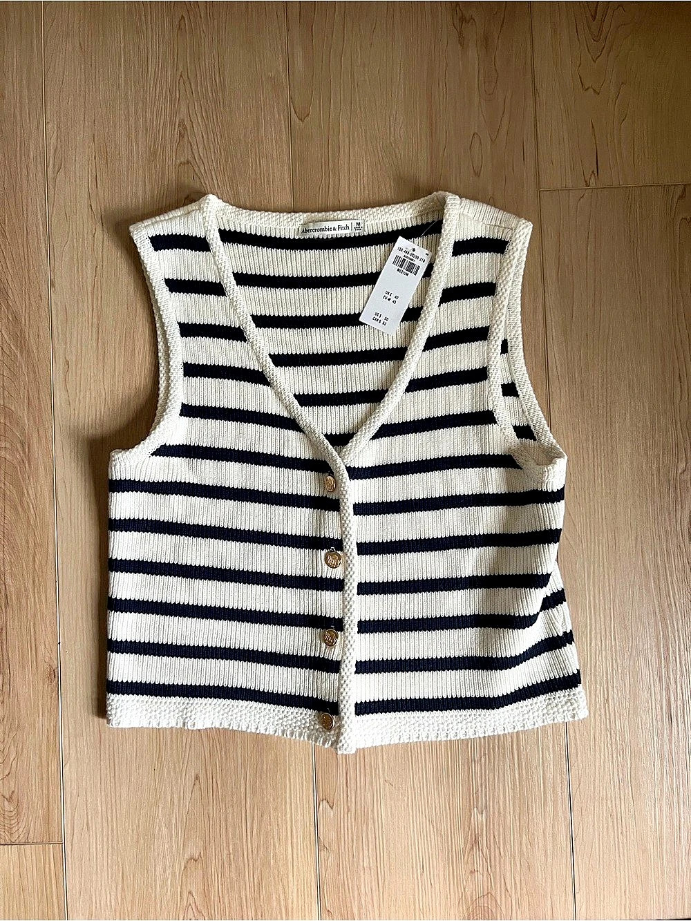Abercrombie & Fitch  Mara Button-Up Sweater Vest